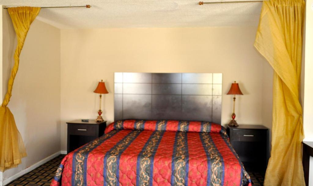 Andrews Motor Inn Exterior photo